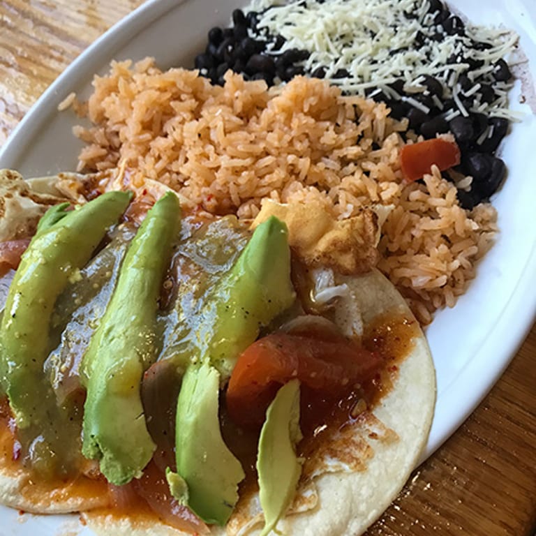 Fresh Guacamole: A Mexican Delight