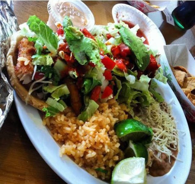 Sopes Plate.